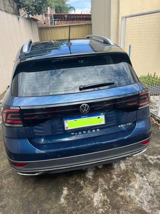 VOLKSWAGEN T-CROSS 1.4 250 TSI TOTAL FLEX HIGHLINE AUTOMÁTICO
